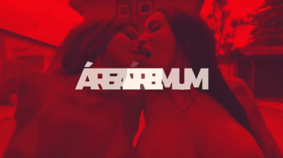 Letycia Valenttina se masturbando usando fantasia erótica