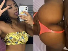 Elaine Martínez transando de quatro com seu bundão empinado