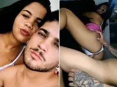 Ninfeta de 18 anos dando o cuzinho grávida